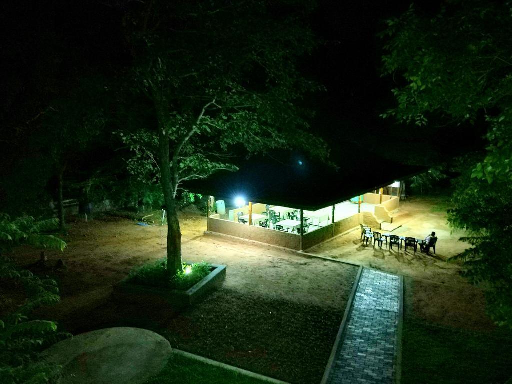 Wildescape Polonnaruwa Villa Exteriör bild